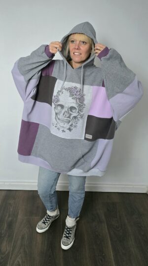 Damska bluza oversize large patchwork „Grey Skull"