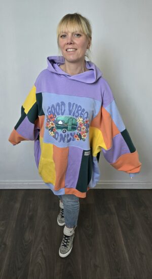 Damska bluza oversize large patchwork "Good vibes camp"